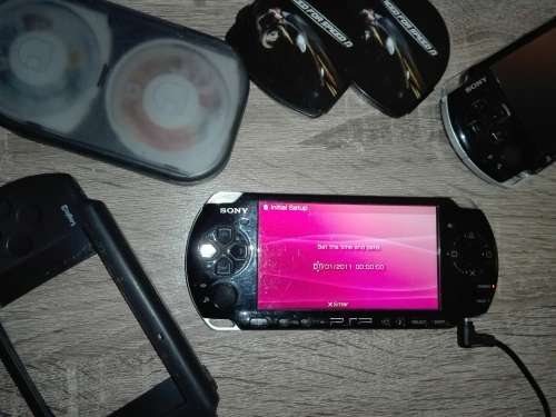 SONY PSP 3004 Bundle 2x PSP, 70 Games + Extras