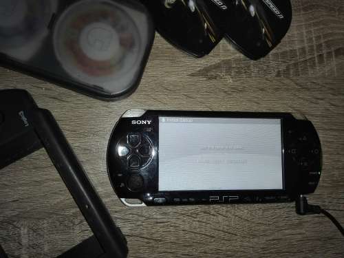 SONY PSP 3004 Bundle 2x PSP, 70 Games + Extras