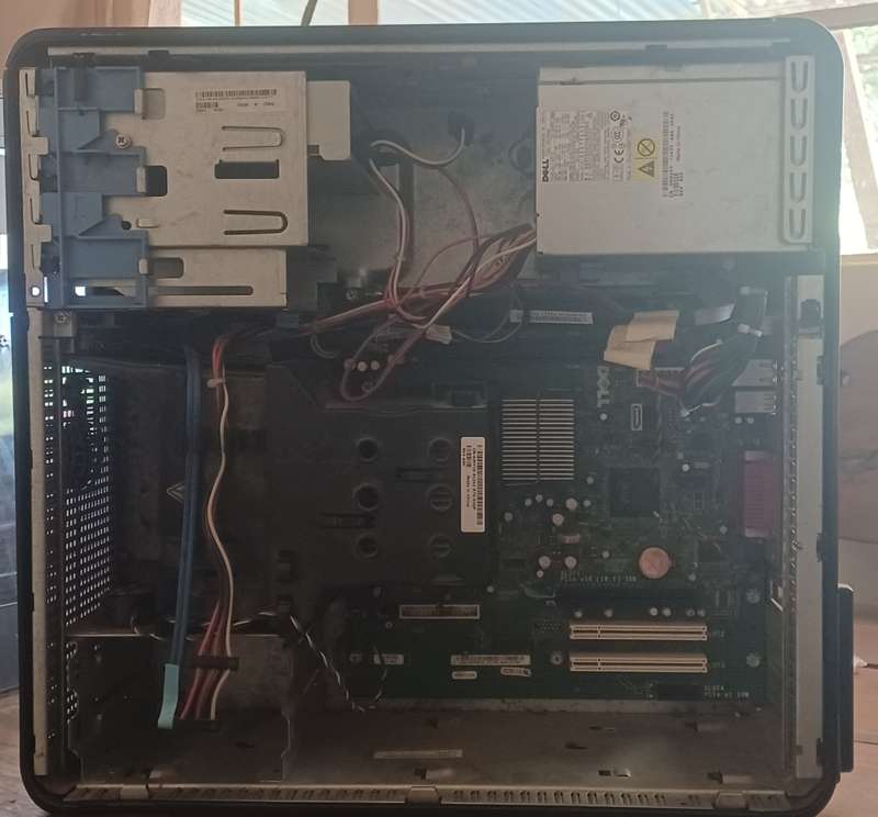 DELL COMPUTER BOX FOR REPAIR OR PARTS