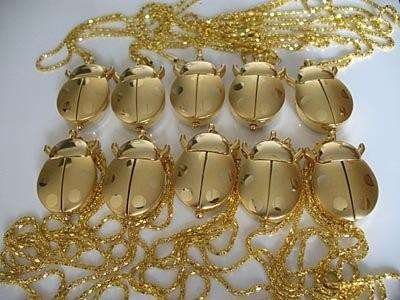 gold_ladybug_01.jpg