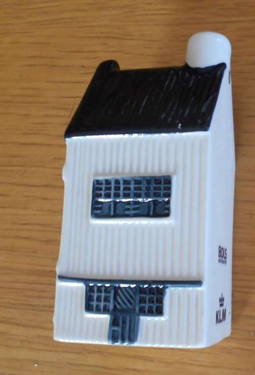 KLM Bols miniature house no.6 (no stopper)