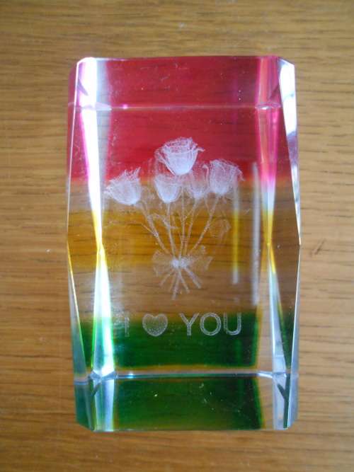Decorative `I LOVE YOU` glass paperweight (in original box)