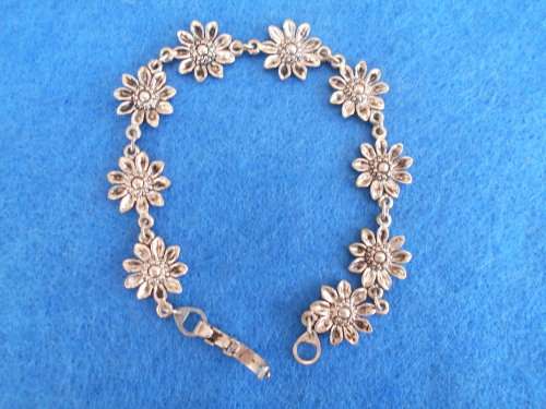 Pretty marcasite bracelet