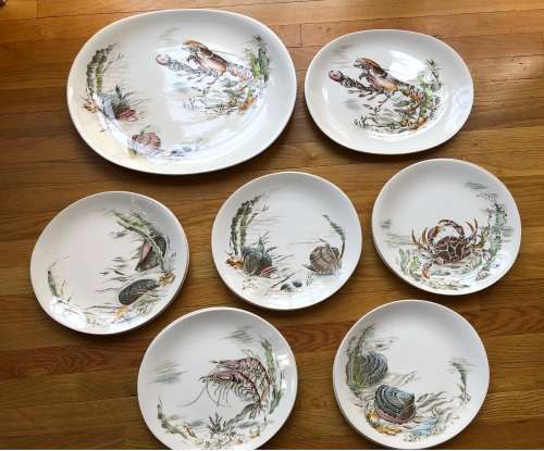 Johnson Brothers : 12 piece `Seafare` fish set of 2 serving platters and 10 dinner plates