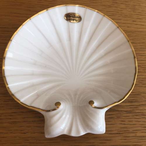 Noritake Ivory China shell dishes (2) - boxed (new)