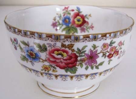 Large Royal Grafton Sugar Bowl - perfect condition