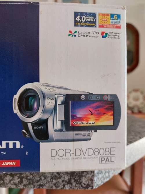 Sony Digital Video Camera Recorder DCR-DVD808E