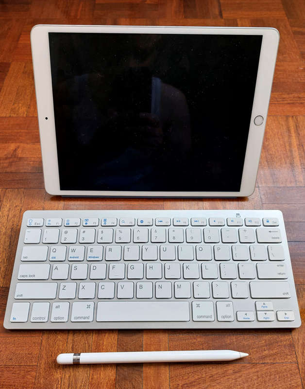 iPad Pro 10.5 inch (512GB) + Apple Pencil