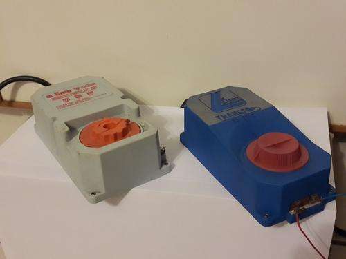 2 X TRANSFORMERS