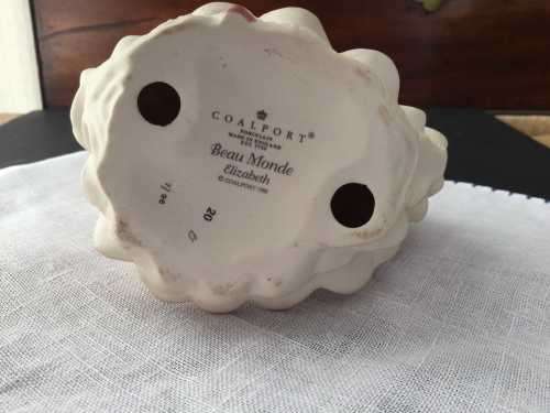 Coalport lady 'Elizabeth' from the collectable Beaumonde Collection