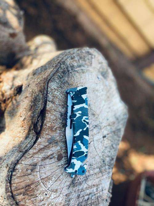 Smith and Wesson extreme ops pocket knife (camo)