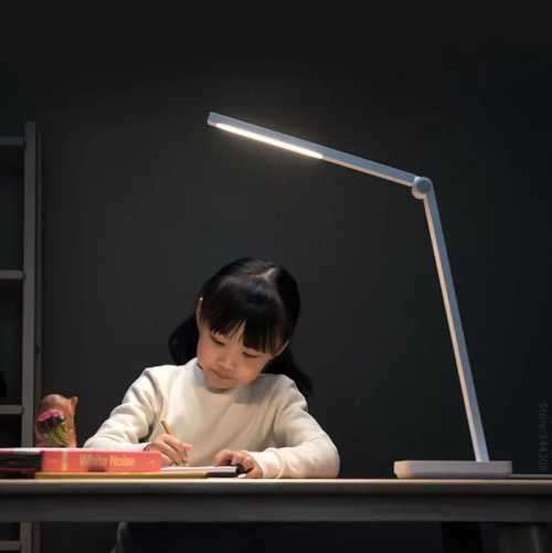 Modern LED Lamp with 3 Light Settings(RECHARGABLE)