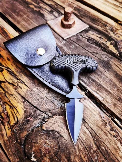 MTECH Black Punch Blade with pouch