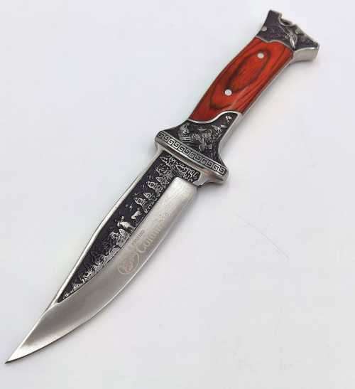 Engraved Design Hunting knife