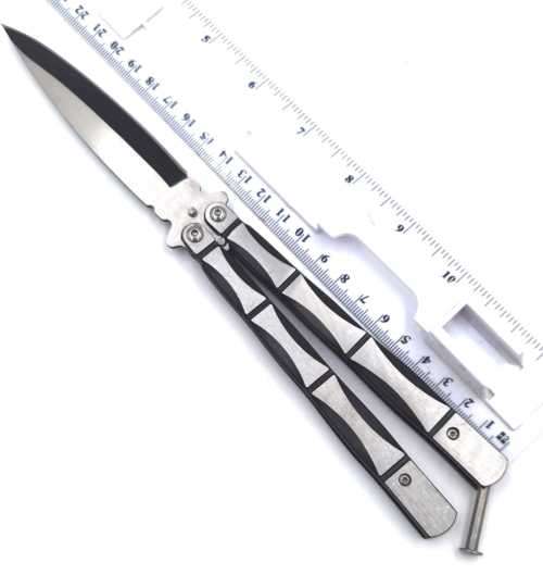 `Flutter Blade: The Elegance of the Butterfly Knife`