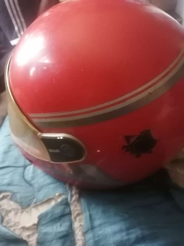Pre-owned Vintage Red Kiwi  Motorcycle Helmet