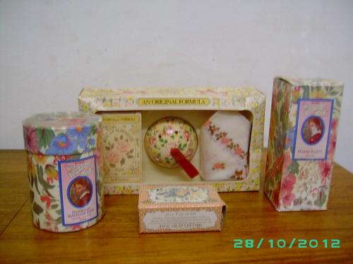 Lovely Vintage Soap Goodies and Gift Pack