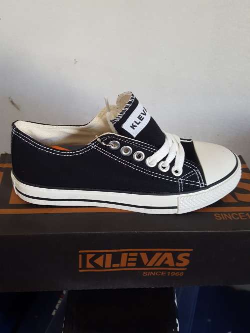 R149 !!!! CLEARANCE SALE !!!! VARIOUS STYLES !!!! BELOW COST !!!! BUY NOW !!!! LIMITED SIZES !!!!