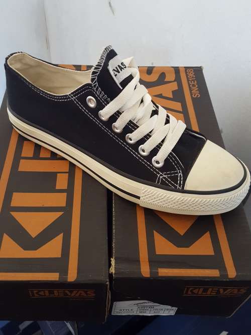 R149 !!!! CLEARANCE SALE !!!! VARIOUS STYLES !!!! BELOW COST !!!! BUY NOW !!!! LIMITED SIZES !!!!