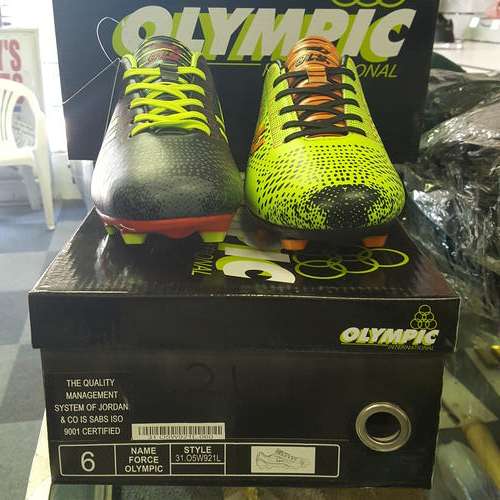 OLYMPIC FORCE SOCCER BOOTS !!!! FREE SHIPPING !!!!