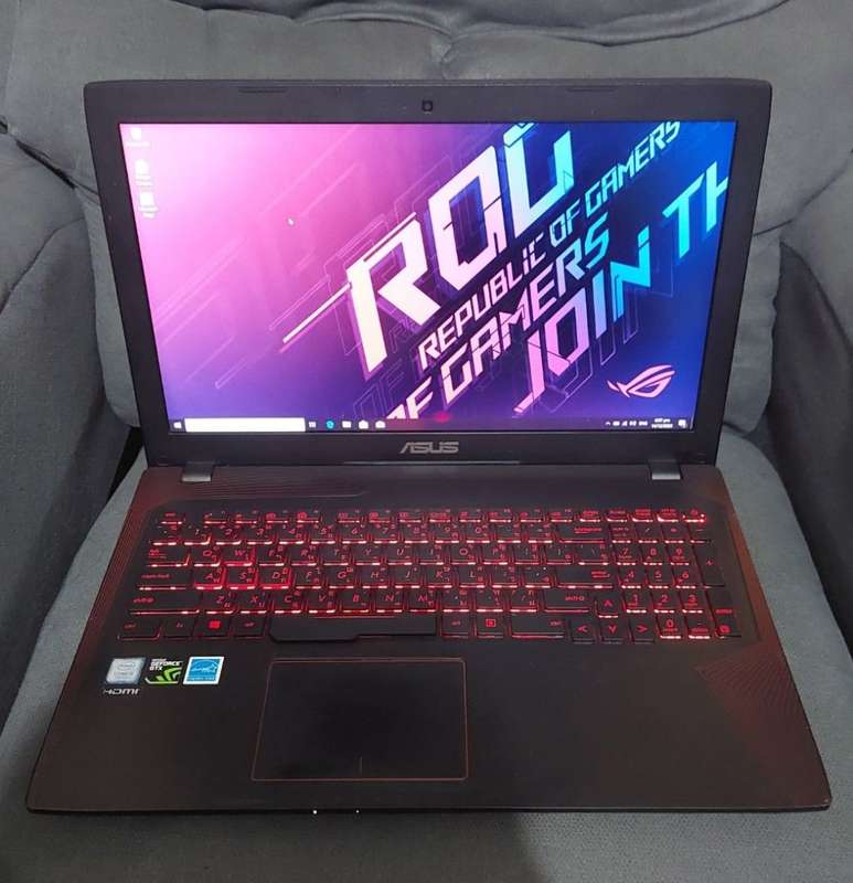 Asus Republic of Gaming Laptop i5 GL553VD
