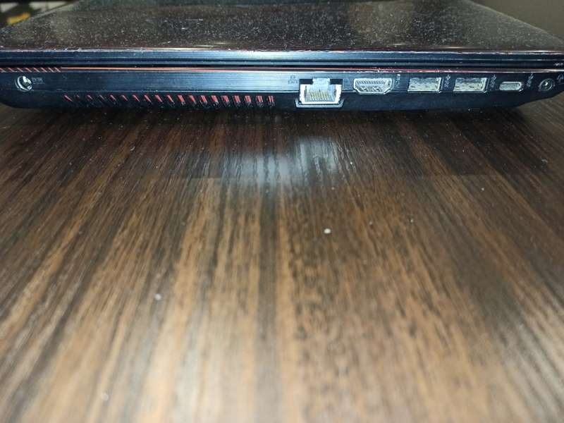 Asus Republic of Gaming Laptop i5 GL553VD