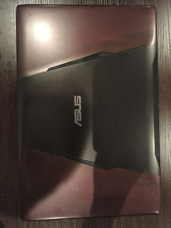Asus Republic of Gaming Laptop i5 GL553VD