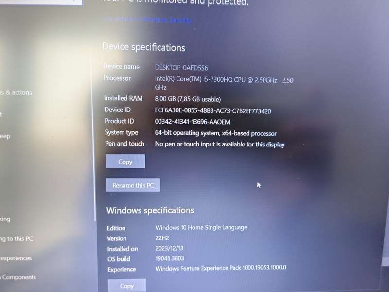 Asus Republic of Gaming Laptop i5 GL553VD