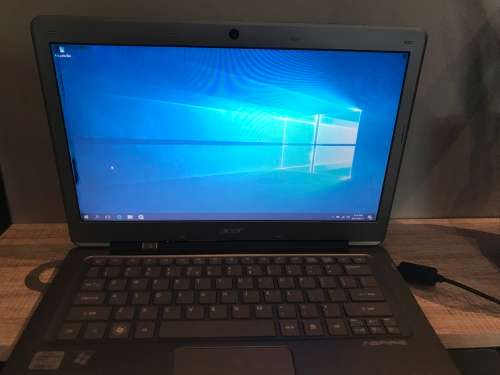 i3 Acer ASPIRE S SERIES ULTRABOOK INTEL CORE i3 2367M QUAD-CORE @ 1.40GHz 1.40GHz, 320GB HDD 4GB RAM