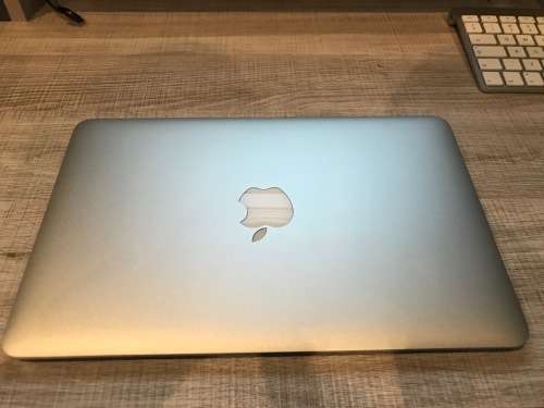 MACBOOK AIR 11" INTEL CORE i7, 250GB SSD, 4GB RAM, MacOS SIERRA. EXCELLENT CONDITION!!!!!