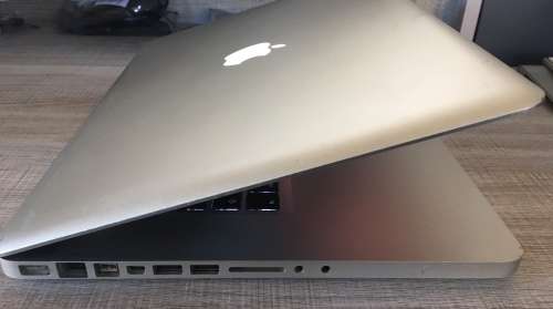 MACBOOK PRO i5, 15" INTEL CORE i5 CPU @ 2,40GHz, 1TB HDD, 4GB RAM, MacOS SIERRA