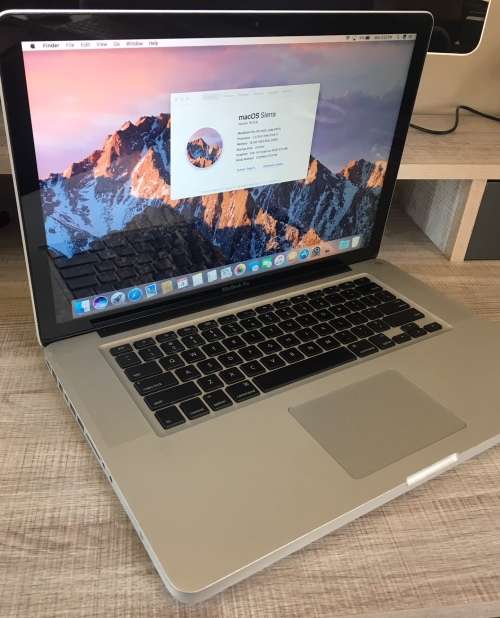 MACBOOK PRO i7, 15" INTEL CORE i7 QUAD CORE CPU @ 2,40GHz, 16GB RAM, 750GB HDD, MacOS SIERRA
