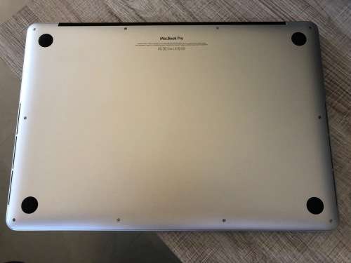 MACBOOK PRO RETINA 15" INTEL CORE i7, 240GB SSD, 16GB RAM, 2.40GHz, QUAD CORE, DUAL GRAPHICS