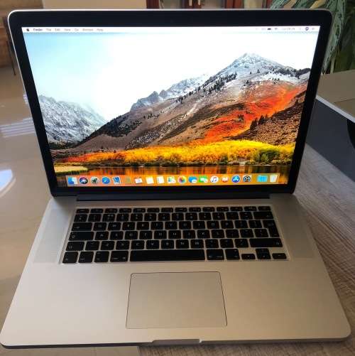 MACBOOK PRO RETINA 15" INTEL CORE i7, 240GB SSD, 16GB RAM, 2.40GHz, QUAD CORE, DUAL GRAPHICS