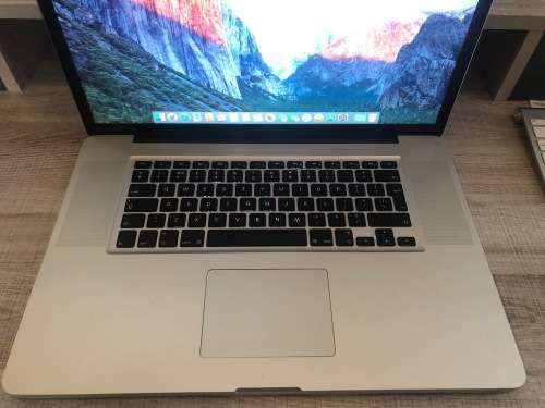 MACBOOK PRO 17" INTEL CORE i5, 500GB HDD, 4GB RAM, 2.53GHz. EXCELLENT CONDITION!!!