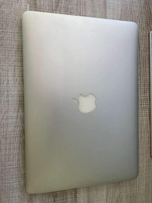 MACBOOK AIR 13`  INTEL CORE i5, 256GB SSD, 4GB RAM, 1.7GHZ  Mid 2011