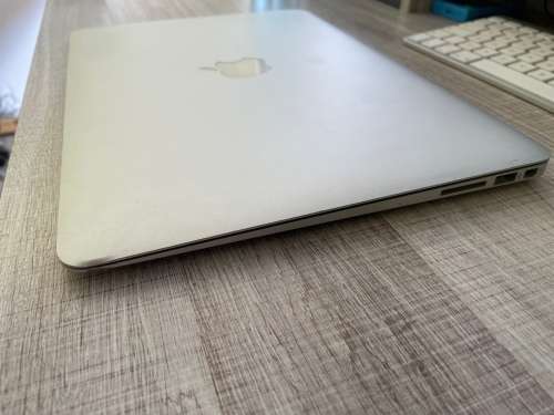 MACBOOK AIR 13`  INTEL CORE i5, 256GB SSD, 4GB RAM, 1.7GHZ  Mid 2011