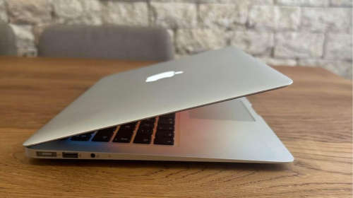 MACBOOK AIR 13`  INTEL CORE i5, 128GB SSD, 4GB RAM, 1.7GHZ  Mid 2012, MacOS Ventura