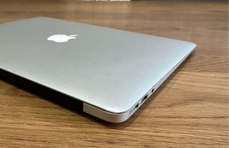 MACBOOK AIR 13`  INTEL CORE i5, 128GB SSD, 4GB RAM, 1.4GHZ  Mid 2014, MacOS Big Sur, NEW BATTERY