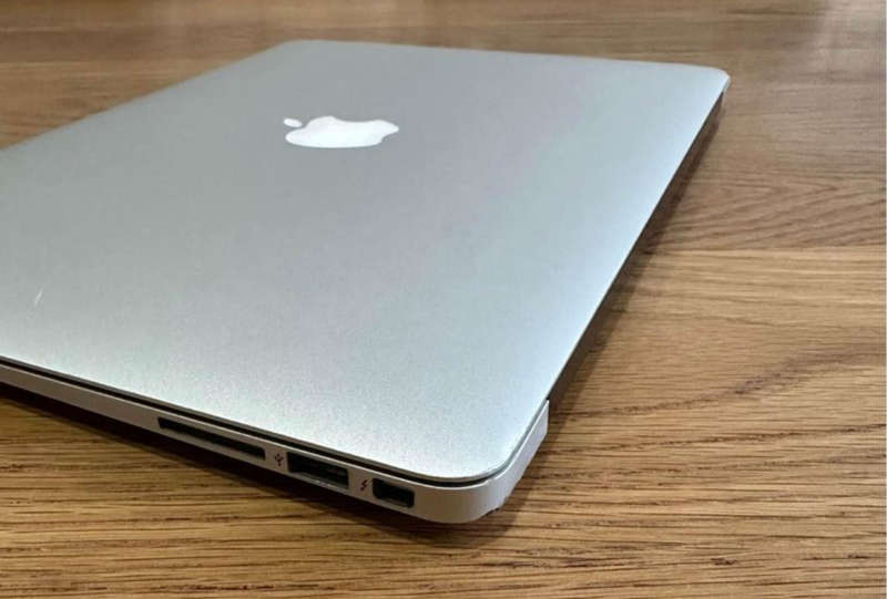 MACBOOK AIR 13`  INTEL CORE i5, 128GB SSD, 4GB RAM, 1.4GHZ  Mid 2014, MacOS Big Sur, NEW BATTERY