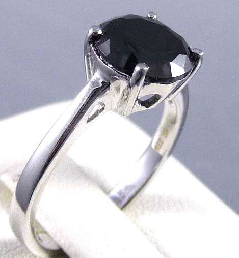 SOLID 9K 3.45ct Black Sapphire