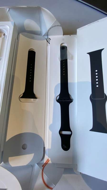 Apple Watch Series 4 - 44mm GPS Space Grey Aluminium Case