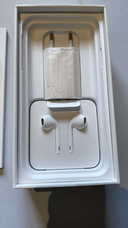 Apple iPhone X - 64GB capacity (Silver)