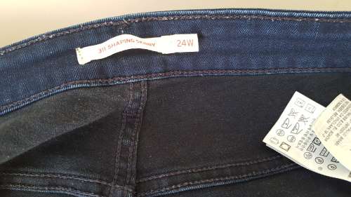 Levi size 24 Women