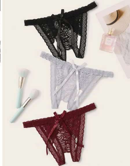 CROTHLESS LACE THONG