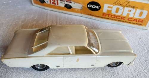 Cox Stock Car 1/25 (Dan Gurney) boxed