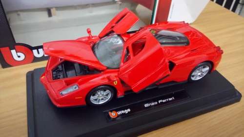 Ferrari Enzo 1.24 Burago