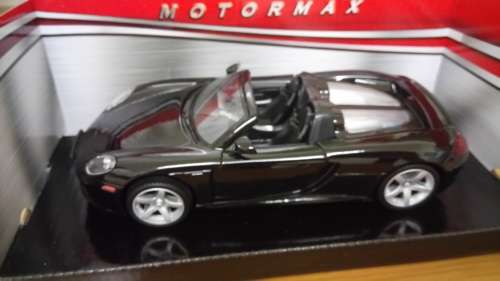 Porsche Carrera GT 1.24 Motormax