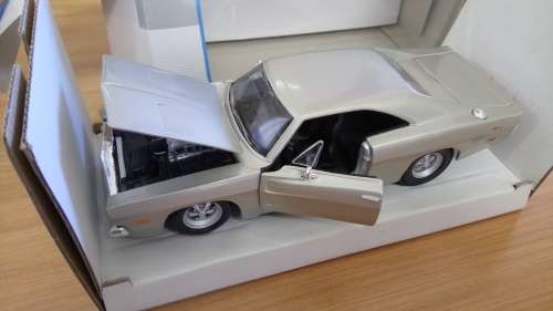 1969 Dodge Charger RT Maisto 1.24