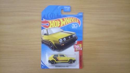 Volkswagen Golf MK2 Yellow Hotwheels Hot Wheels 2